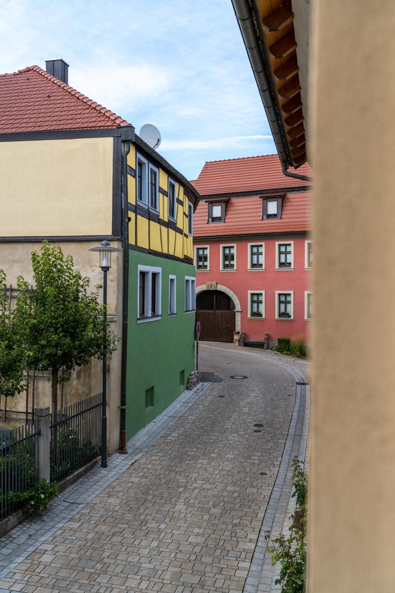 Ferienwohnung Nadine Petschler Obereisenheim Exterior foto